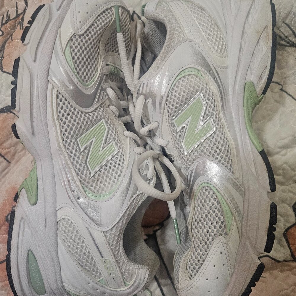 New Balance 530